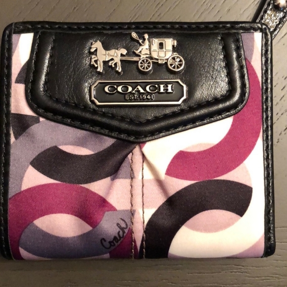 Coach Handbags - Coach wallet